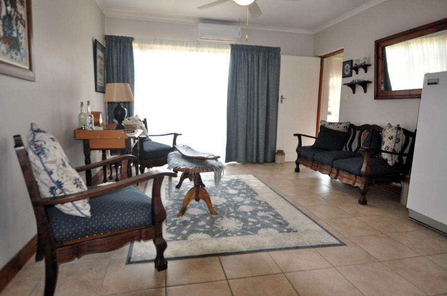 4 Bedroom Property for Sale in Fraaiuitsig Western Cape